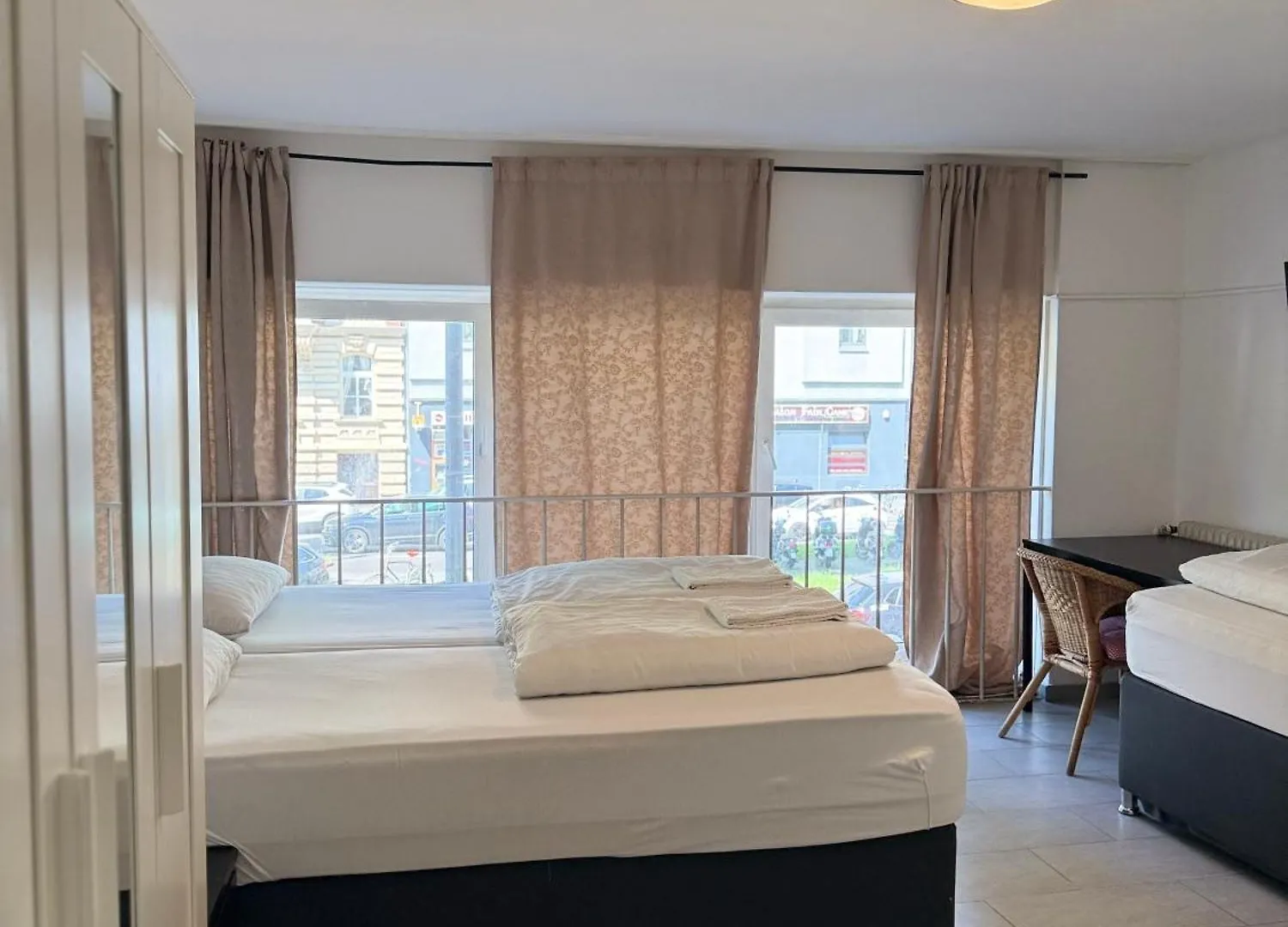 Gasthof Hotel Garni Emir Köln