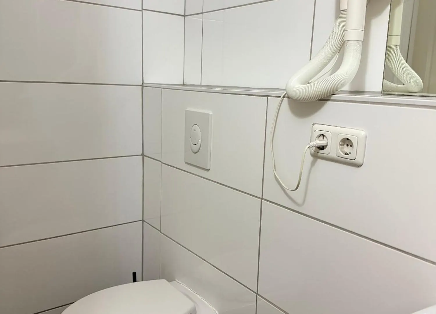 קלן Hotel Garni Emir בית הארחה