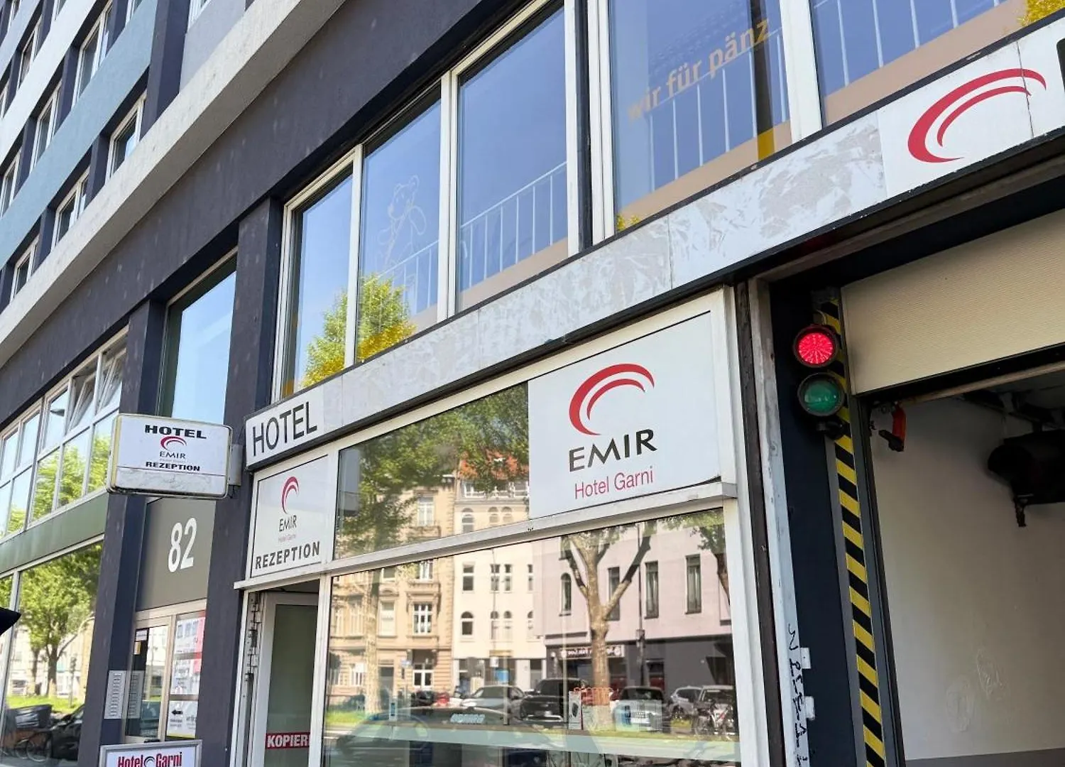 Hotel Garni Emir Cologne 3*,