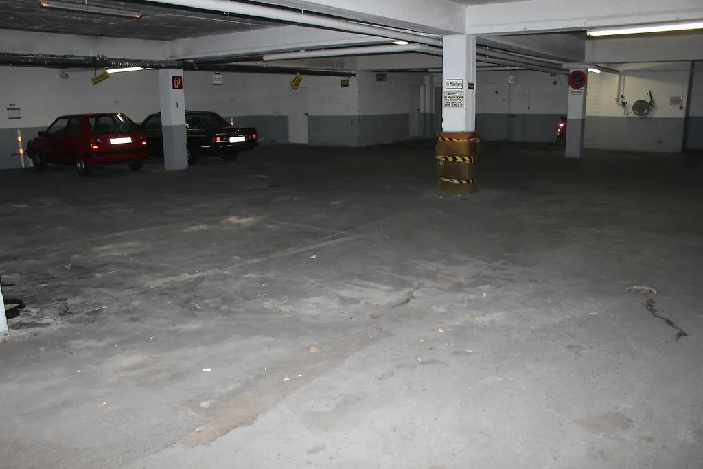Hotel Garni Emir Cologne 3*,